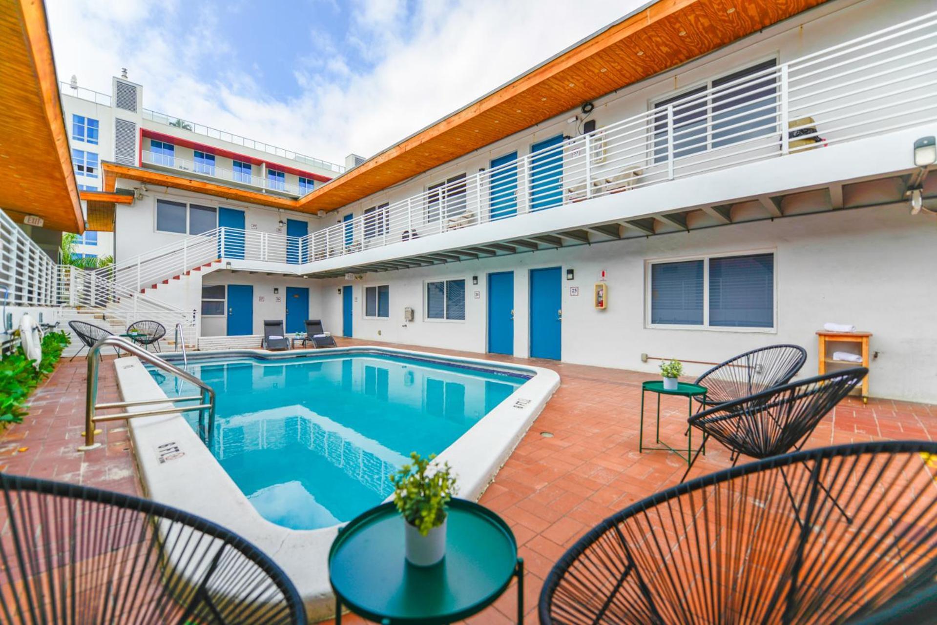 Serene Studio By The Beach With Pool - M34 Hollywood Exterior photo